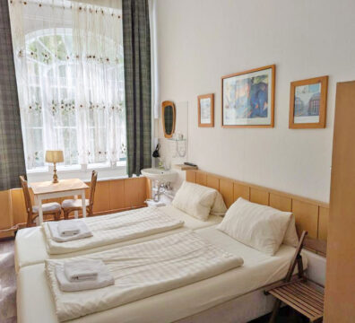 Doppelzimmer mit Gemeinschaftsbad
